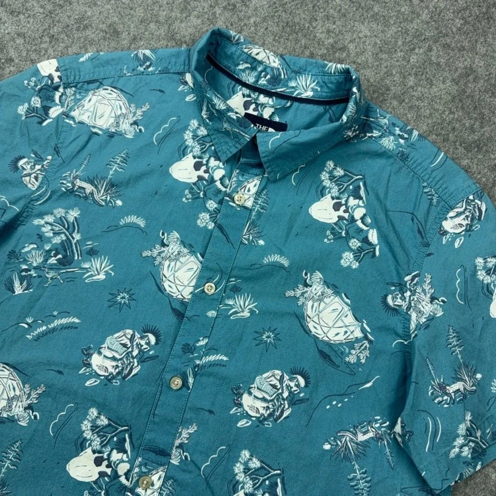 The North Face Shirt Mens Large Blue Camp Print Short Sleeve Hiking Outdoor